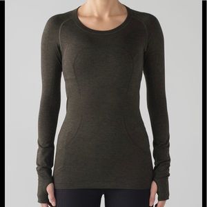 Lululemon Swiftly Tech Long Sleeve Crew
Dark Olive